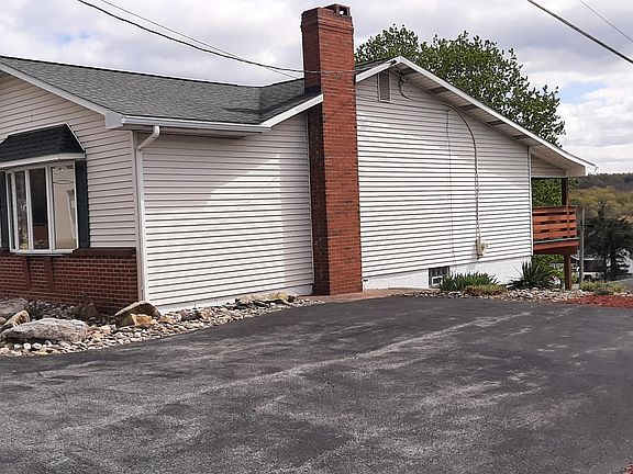 2nd image of 159 Walnut St