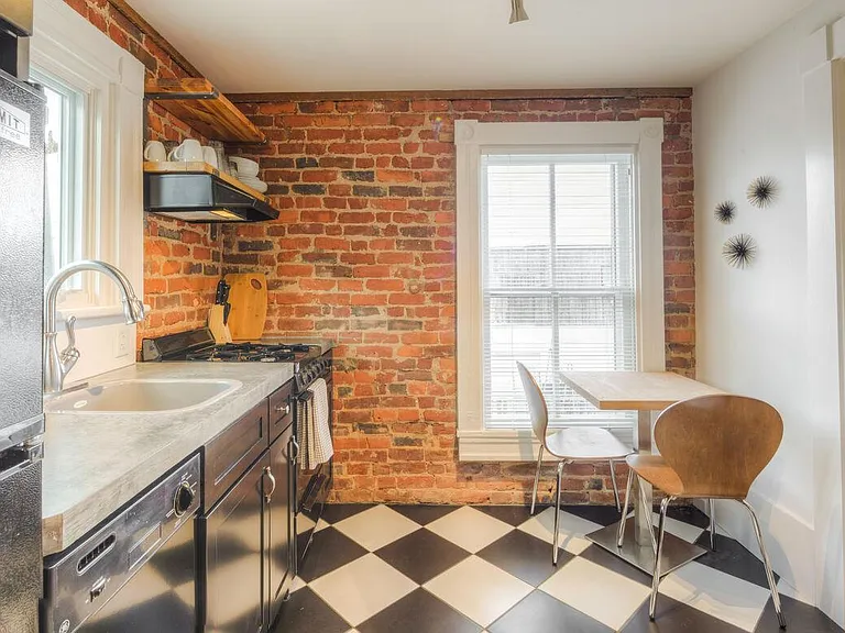 829 Belmont Ave #5 — Photo 4
