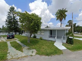 3100 SW 24th St, Hallandale Beach, FL 33009