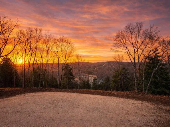 711 Crows Nest Trail, Branson, MO 65616