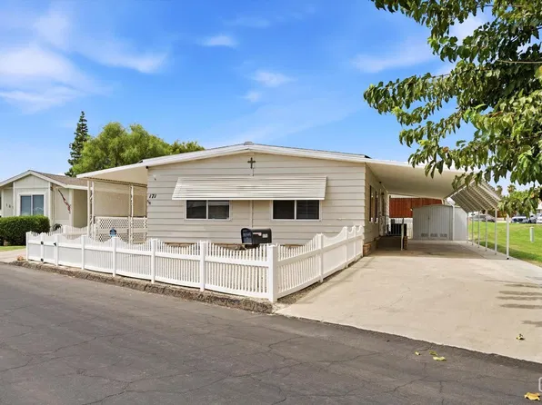171 Vilas Ln, Bakersfield, CA 93308