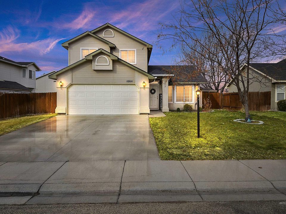1st image of 11866 W Blueberry Ave