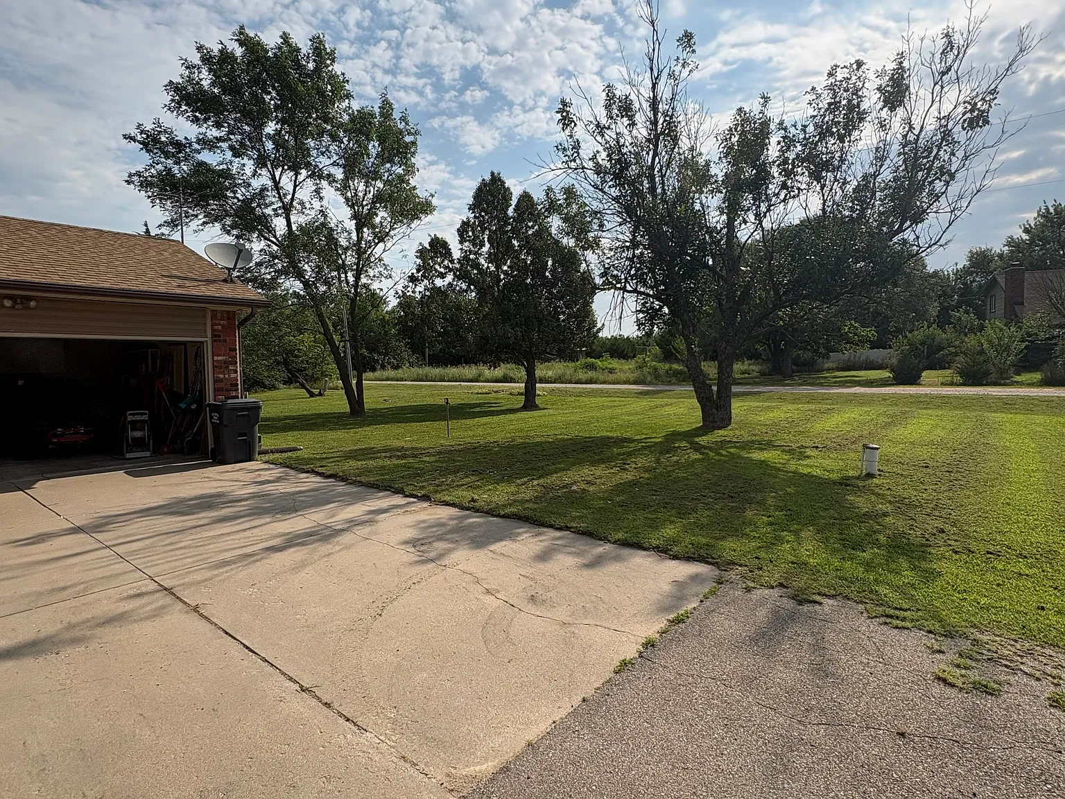 3 bed, 1364 sqft, $1,750 — Photo 1