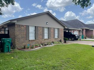 1426 S Circle Park St, Pasadena, TX 77504