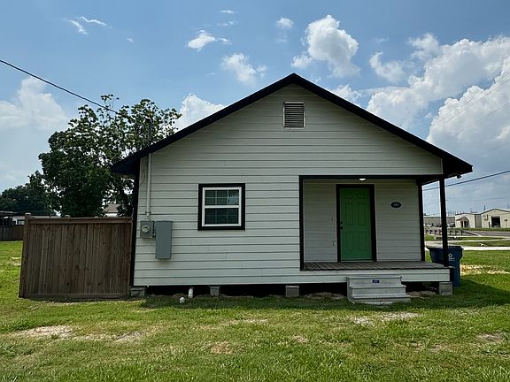 3rd image of 100 7th Ave