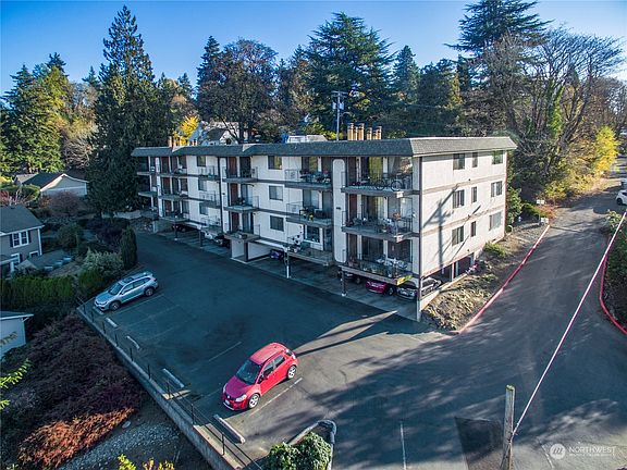 3rd image of 317 Kennebeck Avenue S #303