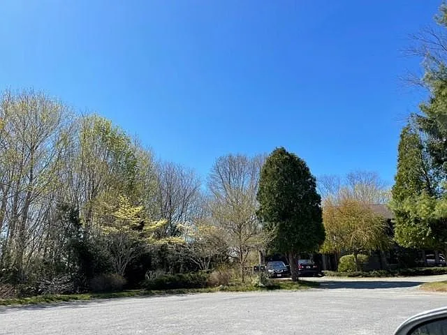 78 Independence Ct — Photo 2