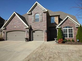 5410 S Fireplace Dr, Rogers, AR 72758