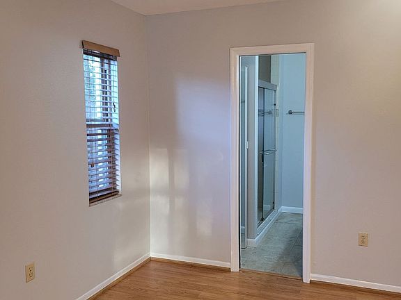 5th image of 8240 Jennifer Ln