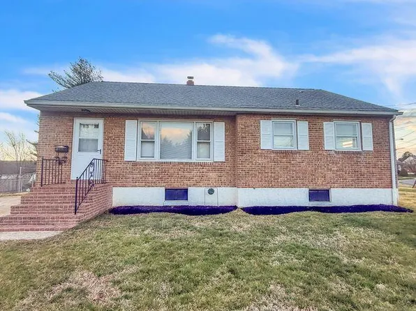 12 Gregg Ave, Newport, DE 19804