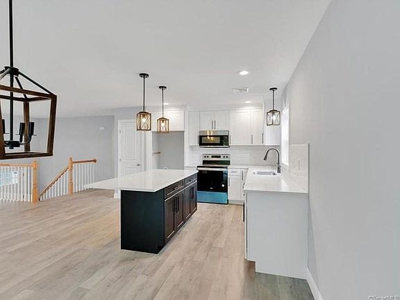 4th image of 18B Belmont St