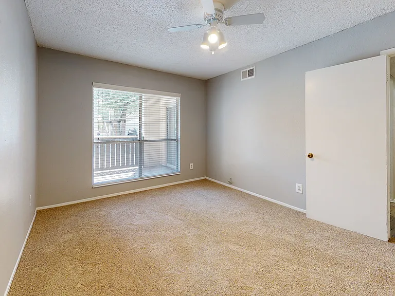 Addison Apartments at the Park — Photo 45