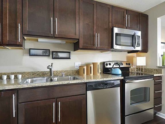175-apartment-for-rent-chicago-near-aon-lake-shore-east-BA3