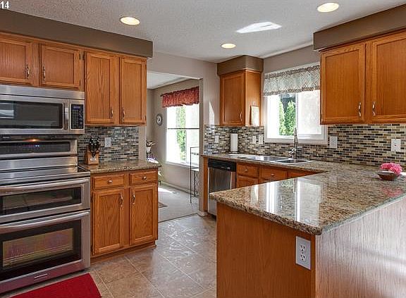 4th image of 11122 NE 92nd Cir