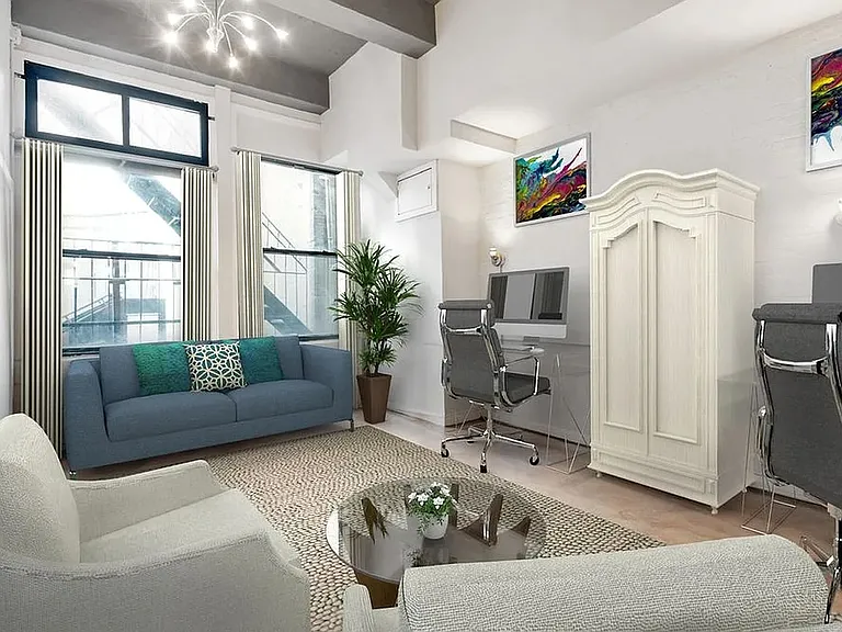 8 Beach St #4 — Photo 2
