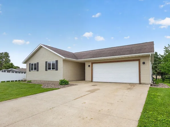 100 Capelle St, Spring Valley, MN 55975