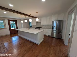 62 Swartzel Dr, Middletown, NJ 07748