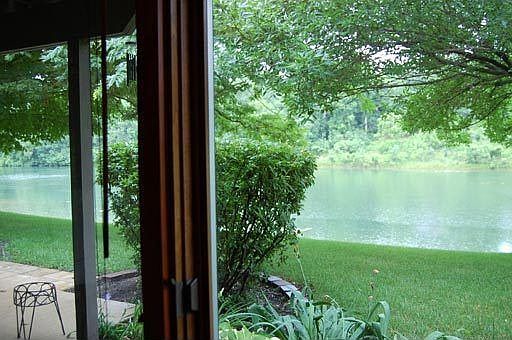 4th image of 1609 Shoreline Dr
