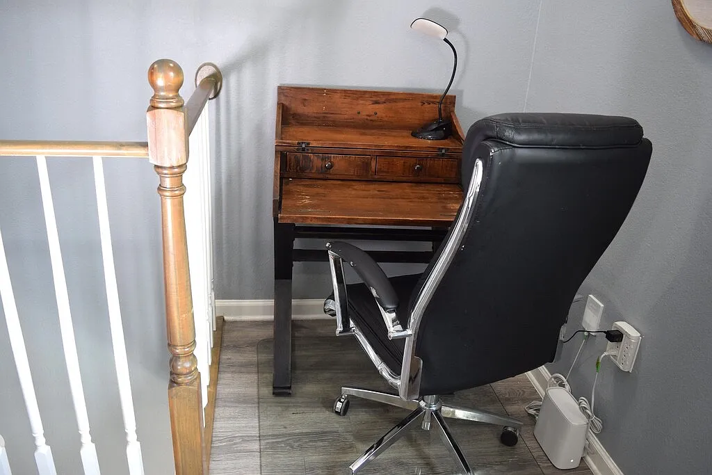 301 Tabor St — Photo 3