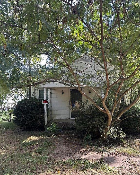1st image of 2805 W Vandalia Rd