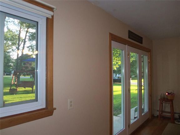 5th image of 498 Hartz Ave