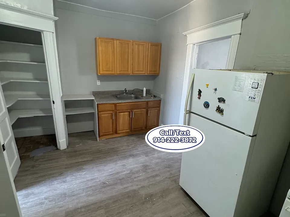 12 Riverview Pl #3L