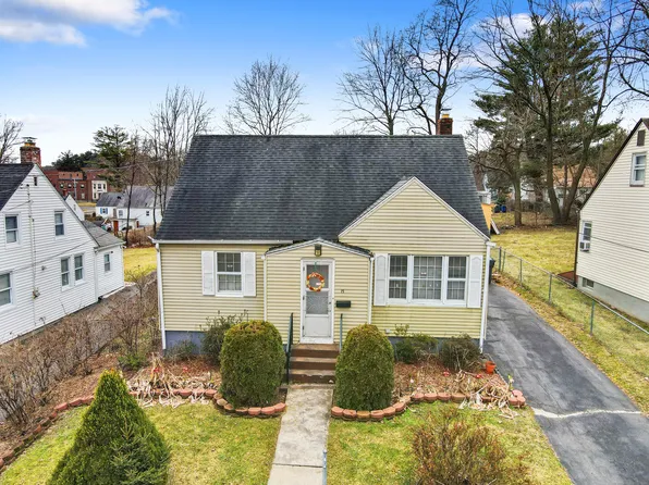 19 Woodstock Street, Hartford, CT 06112