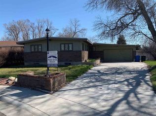 209 Mesquite Cir, Riverton, WY 82501