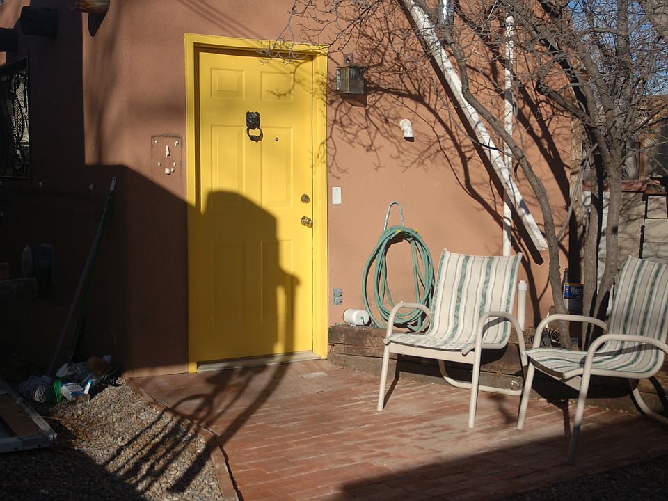 1st image of 311 Girard Blvd SE #C