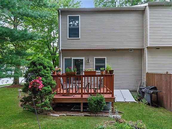 4th image of 17 Riverwoods Ct