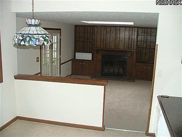 4th image of 436 Woodlake Dr