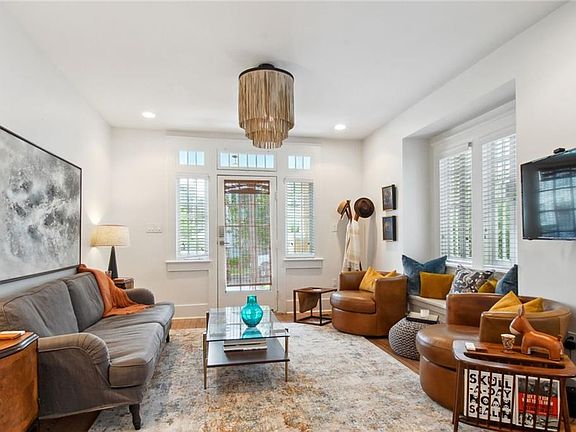 3rd image of 4313 Saint Ann St #15
