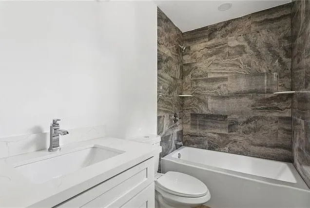 1537 Louisa St — Photo 8