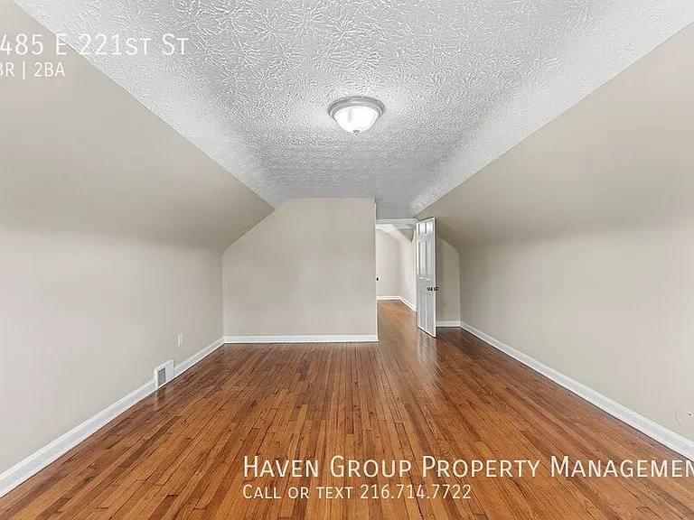 1485 E 221st St — Photo 17