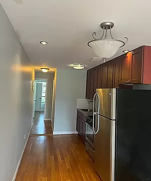 42 Carlton Ave #4A