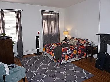 4th image of 1521 Spruce St APT 400