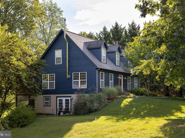 30 Oventop Mountain Ln, Sperryville, VA 22740