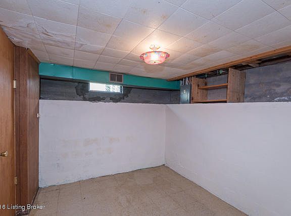 5th image of 10414 Villa Dr