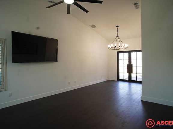 4th image of 11418 Jenlee Ave