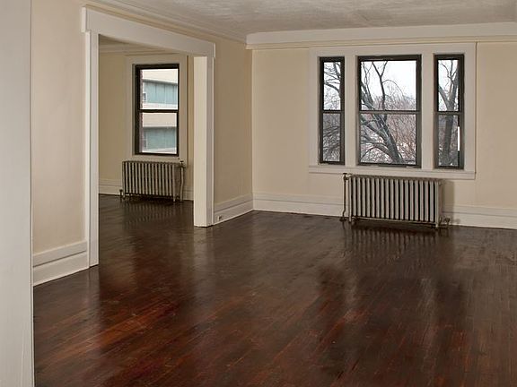 3rd image of 40 S Munn Ave APT 208