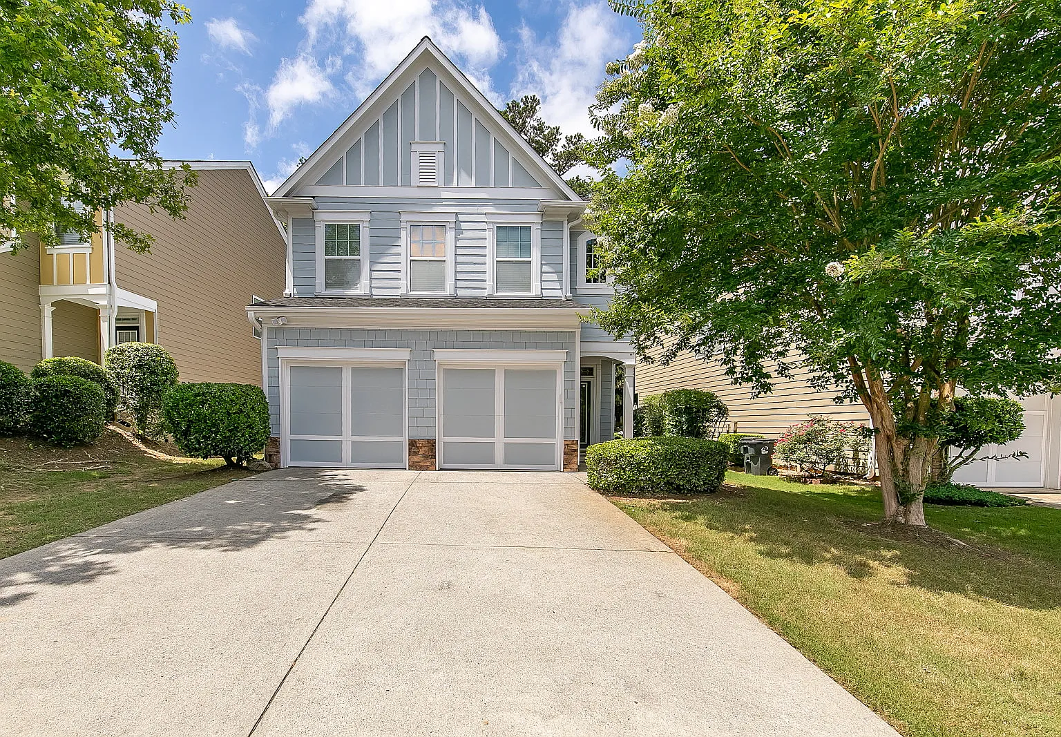 3 bed, 1954 sqft, $2,100 — Photo 1