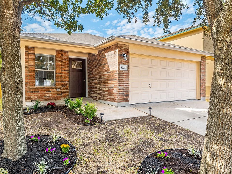 1st image of 8708 Dittmar Oaks Dr