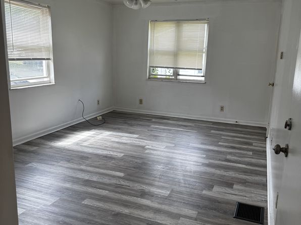 246 Basswood Ave #3