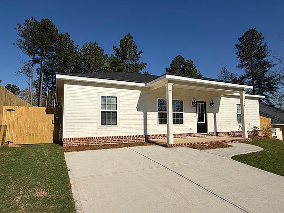 2nd image of 3629 Pebble Creek Drive