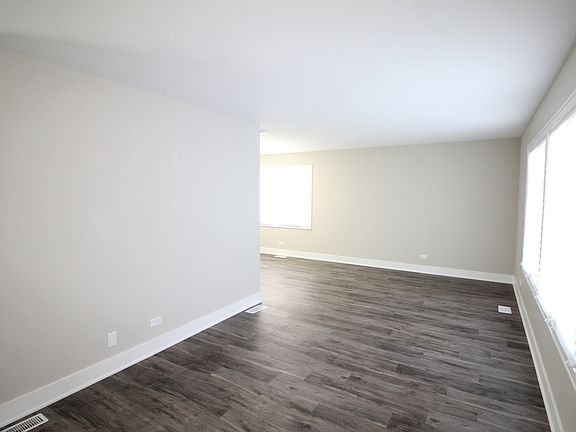 5th image of 5737 W 87th Pl