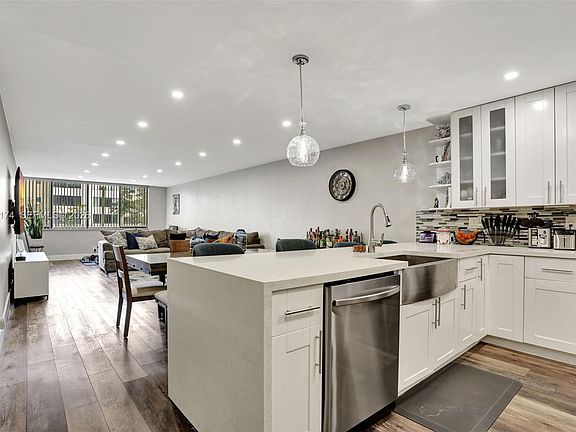 3rd image of 8030 Hampton Blvd APT 211