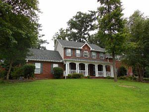 1st image of 350 Meadowlake Cir
