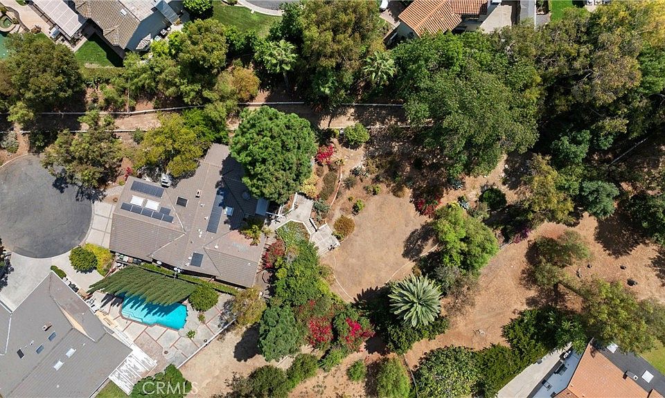 1st image of 5141 Siesta Ln