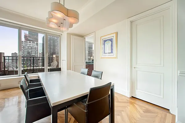 Rented by Town Residential | media 2