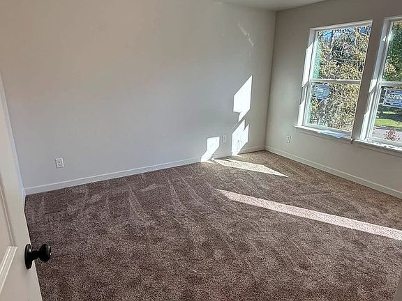 5th image of 504 S 5th St #B